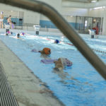 Des cours de natation gratuits à Biascamano